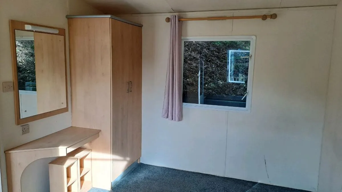 Mobile Home - Image 4