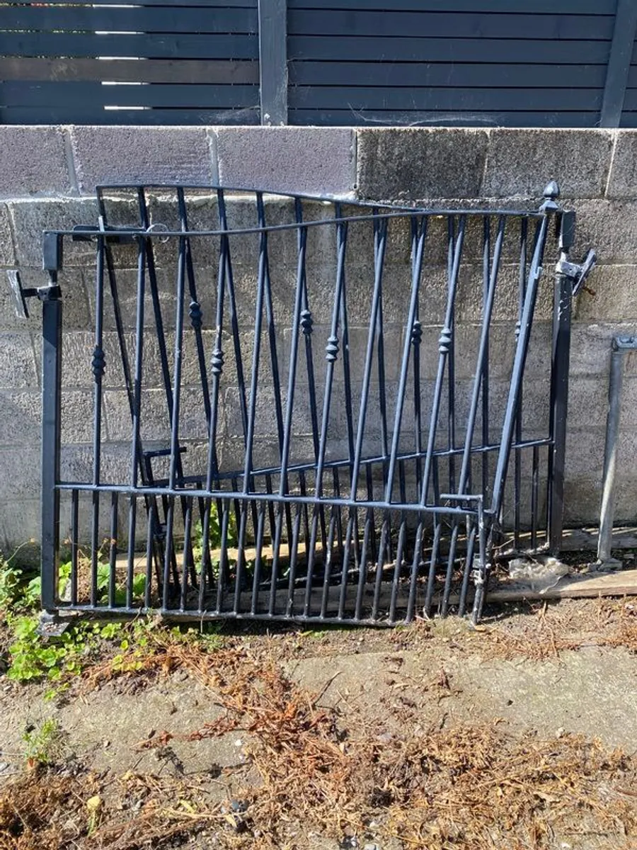 Front Gates - Iron