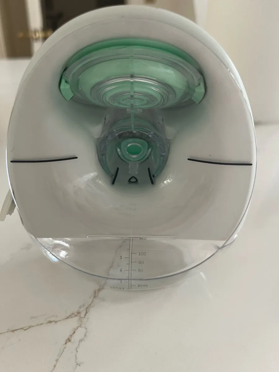 Elvie Portable Double Breast Pump - Image 3