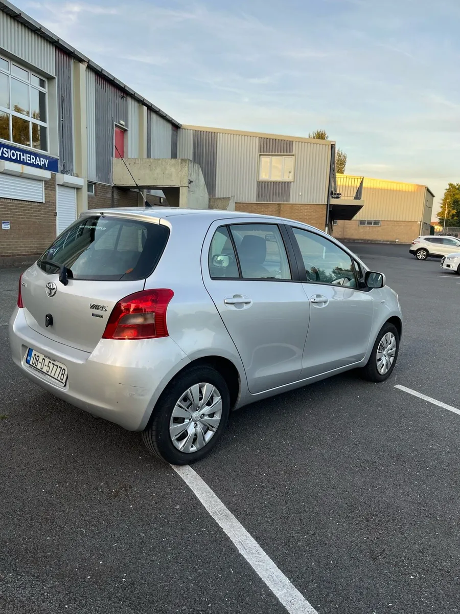 Lovely Automatic 2008 Toyota Yaris low mileage - Image 3