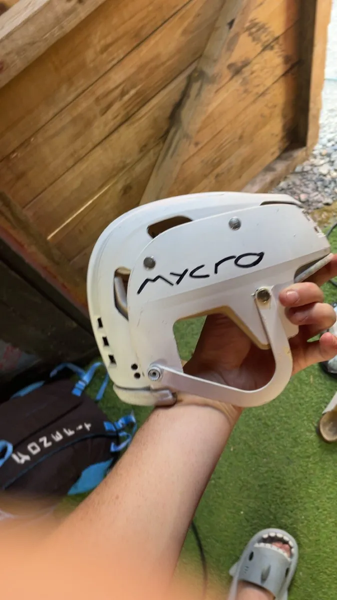 Mycro helmet - Image 4