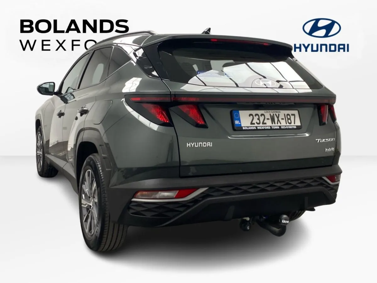 Hyundai Tucson 2WD Executive HEV Auto - Image 3