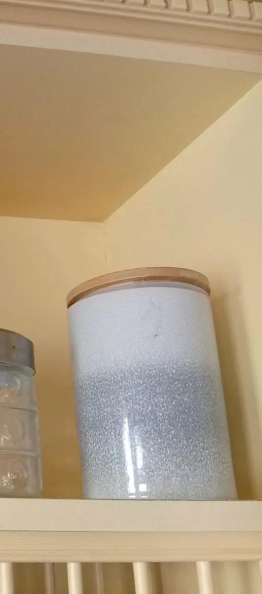 Pottery storage jars - Image 1
