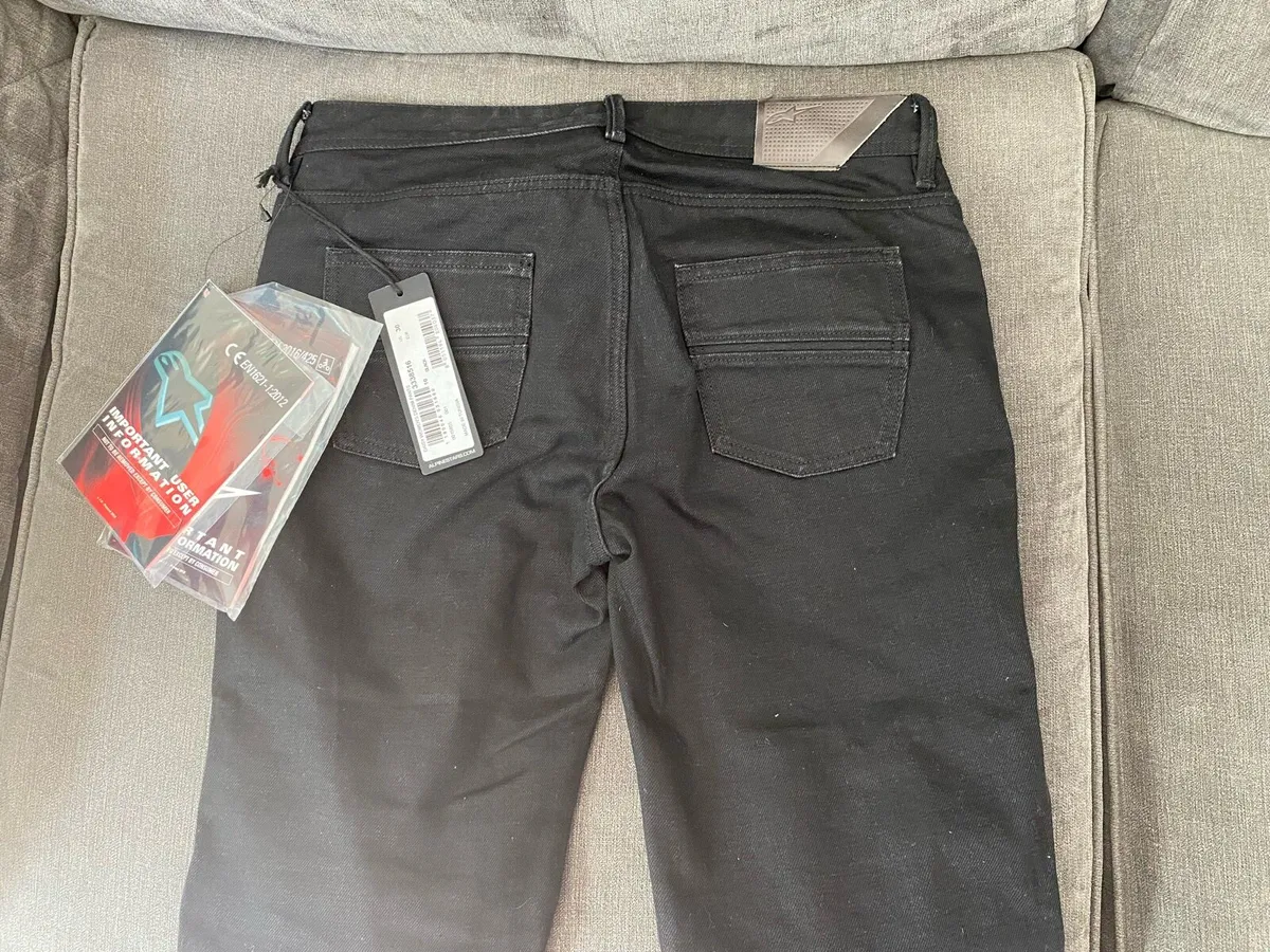 Motorcycle gear - Image 3