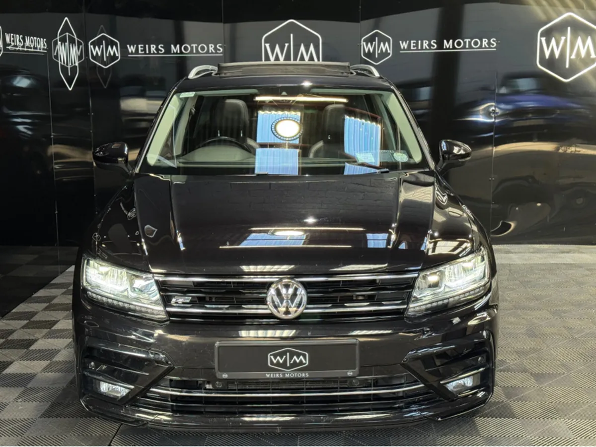 Volkswagen Tiguan R-LINE 2.0 TDI//AUTOMATIC//LOW M - Image 4