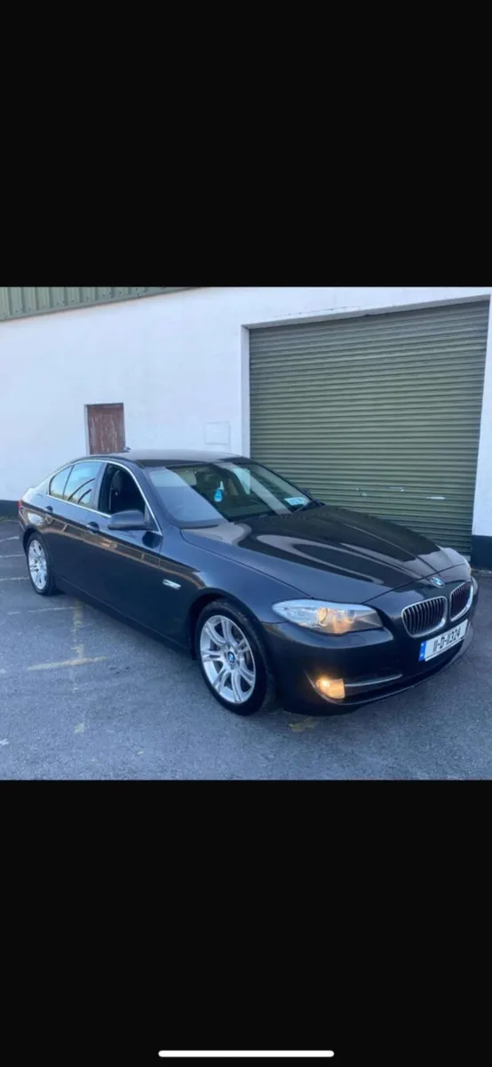 BMW 520 - Image 1