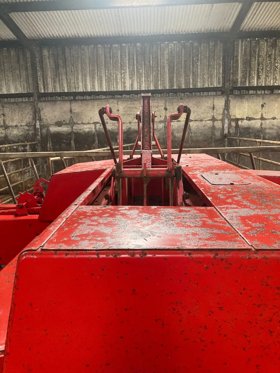 Massey Ferguson 120 Baler - Image 3