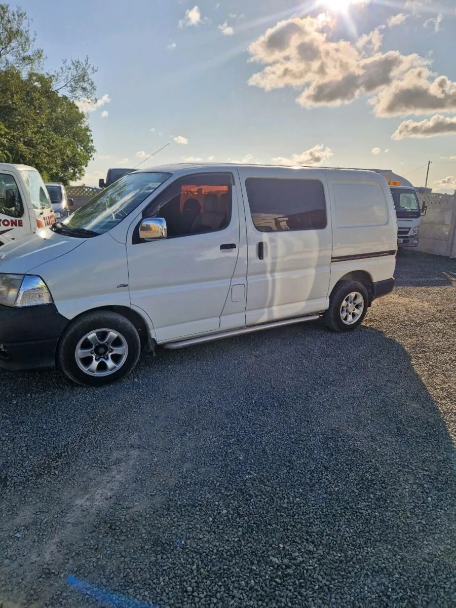 Toyota hiace - Image 4
