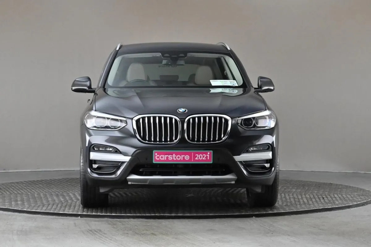 BMW X3 Xdrive X20d Xline  full Beige Leather - Image 2