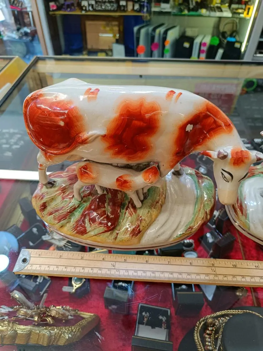 Kent Staffordshire Cow & Calf  , Pair - Image 3