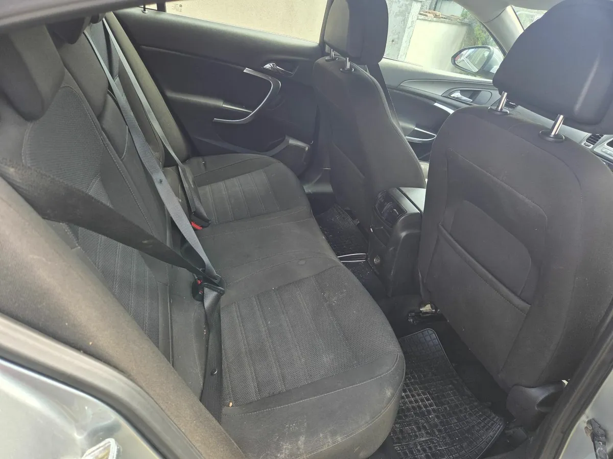 Vauxhall Insignia 2009 Silver Just passed Nct - Image 2