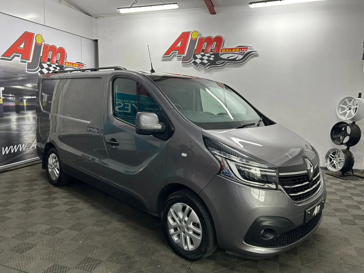 RENAULT TRAFIC  SPORT 120BHP 2.0 6 SPEED MANUAL - Image 1