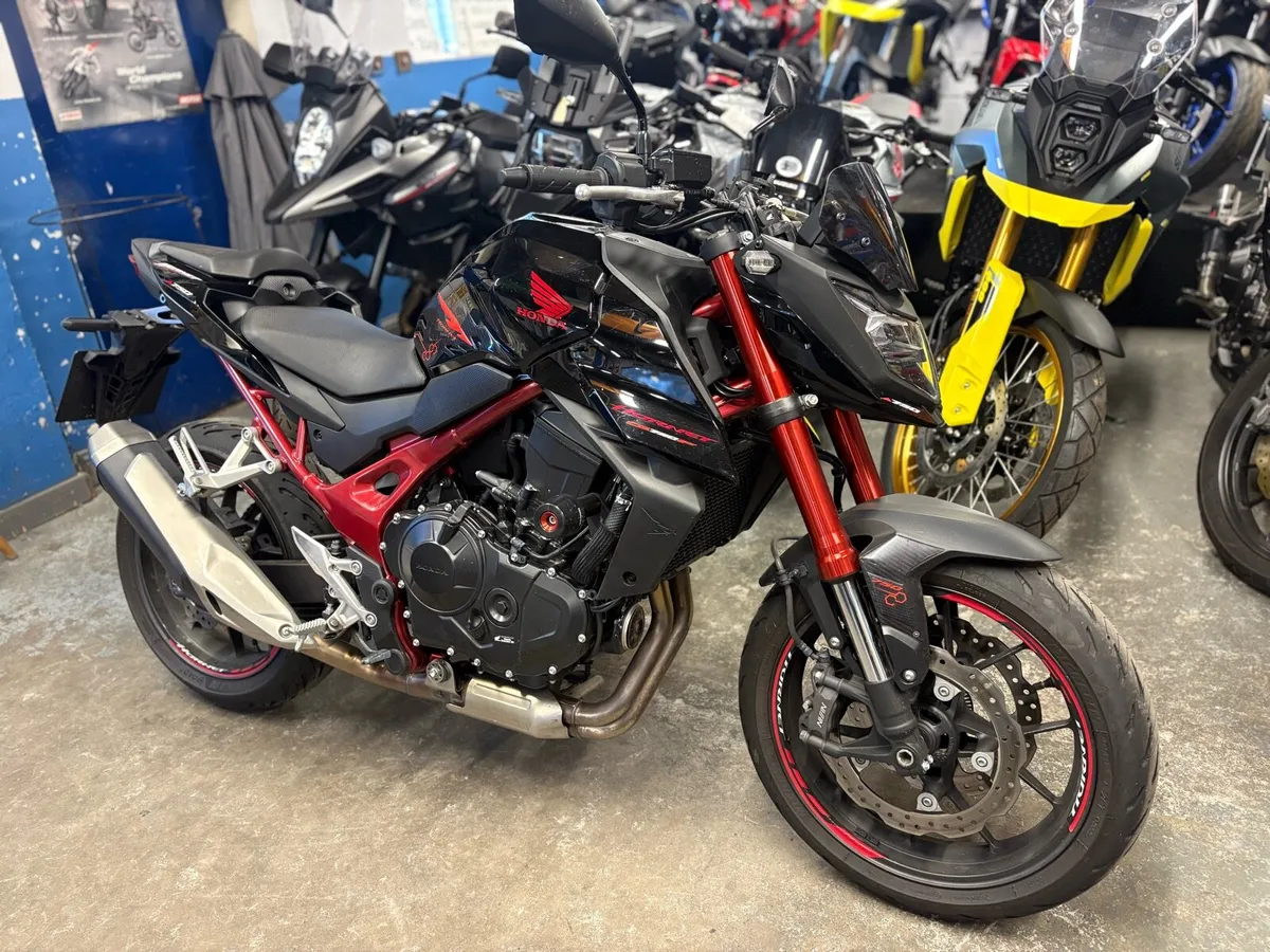 2023 Honda Hornet 750 - Image 2