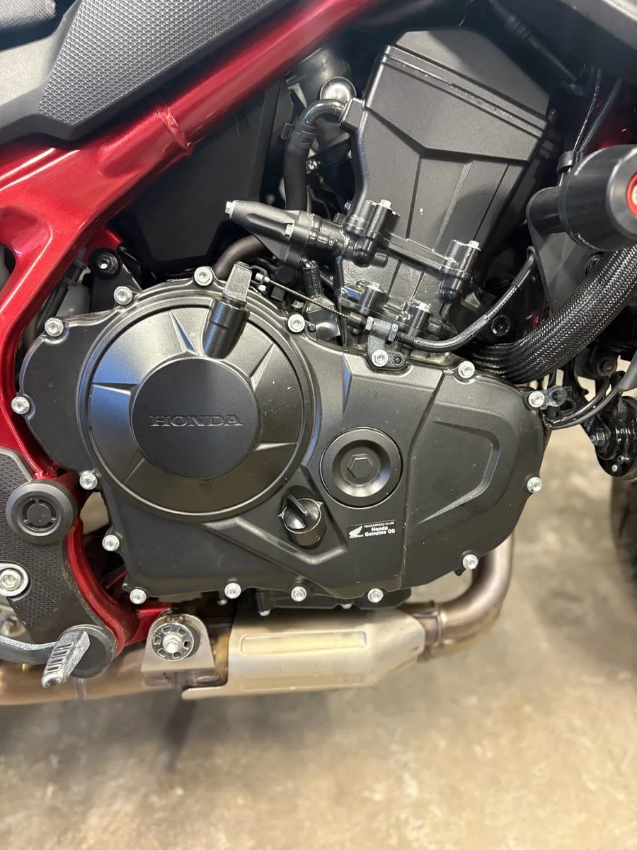 2023 Honda Hornet 750 - Image 4