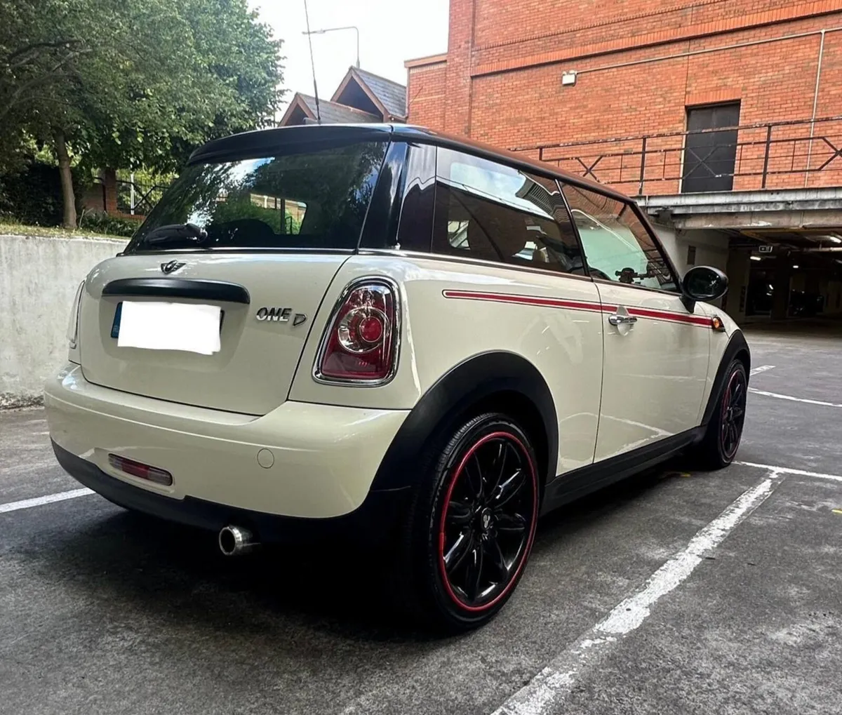 Mini One 2011 - Image 2