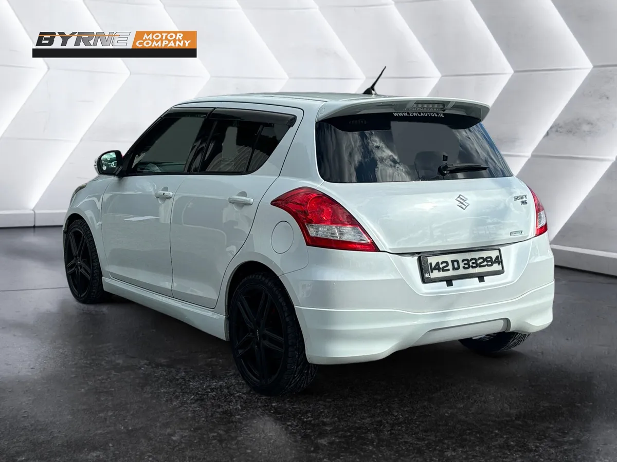 SUZUKI SWIFT RS 1.2 AUTO, 2014 - Image 3