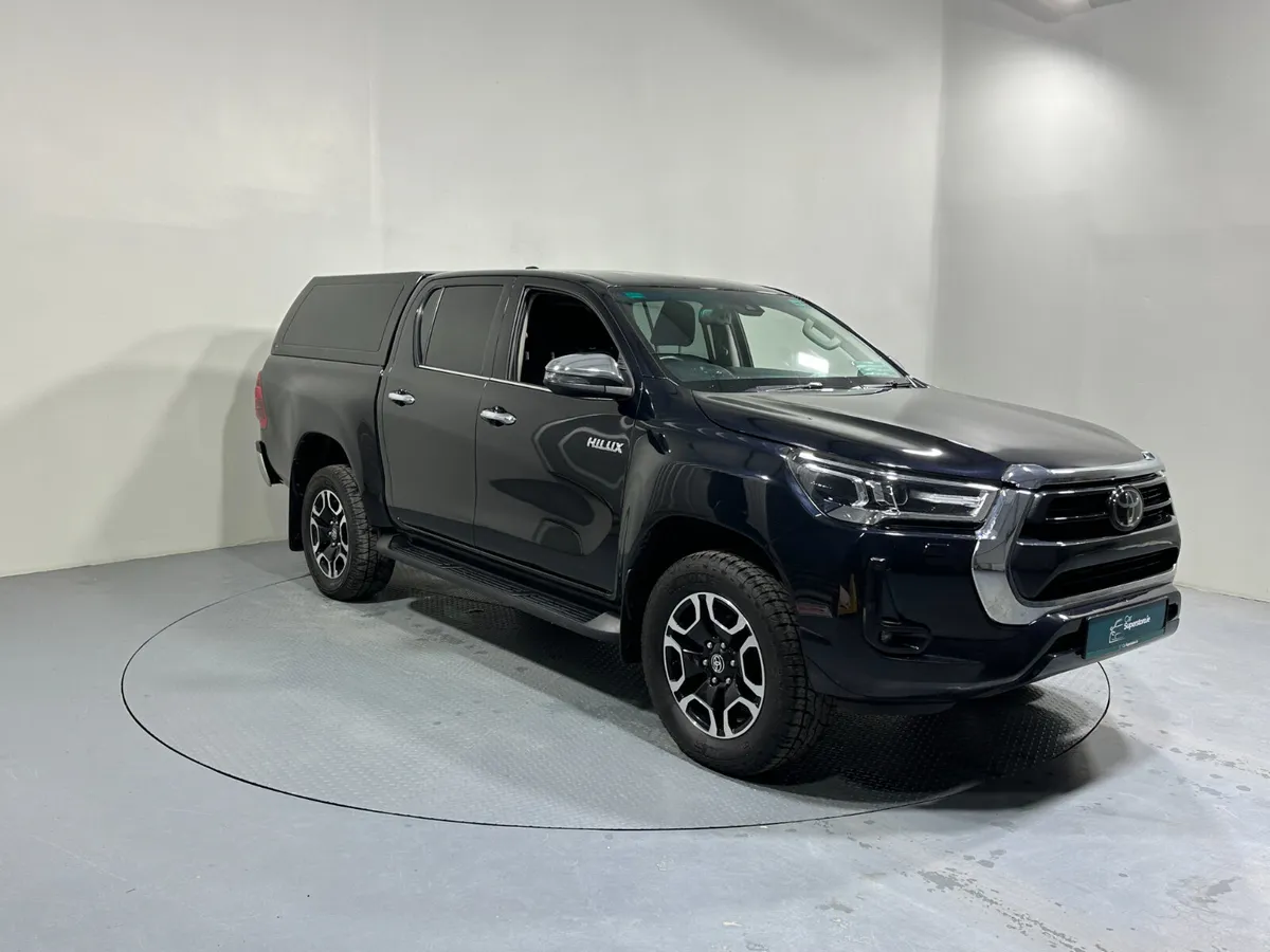 Toyota Hilux Invincible 2.4 D4D Auto D/Cab 222 - Image 1