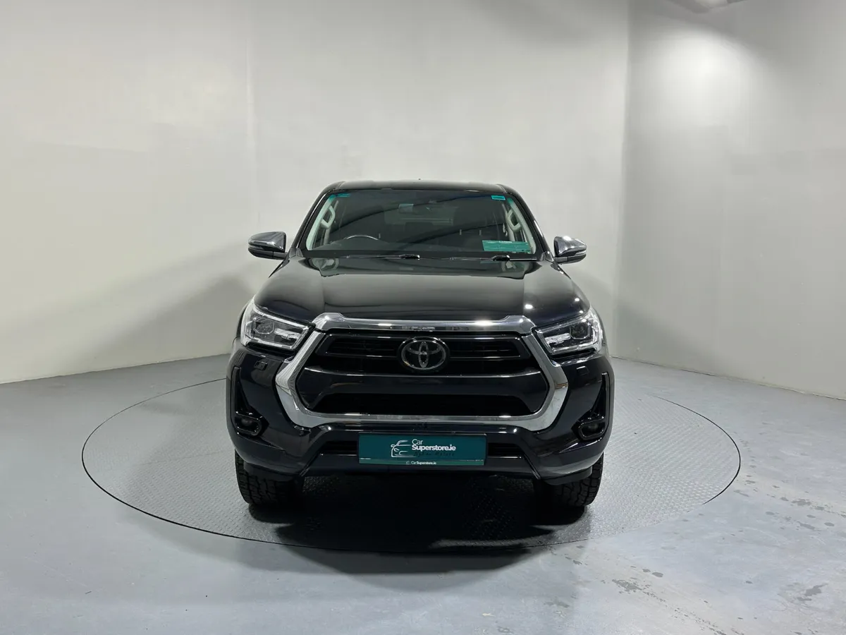 Toyota Hilux Invincible 2.4 D4D Auto D/Cab 222 - Image 3