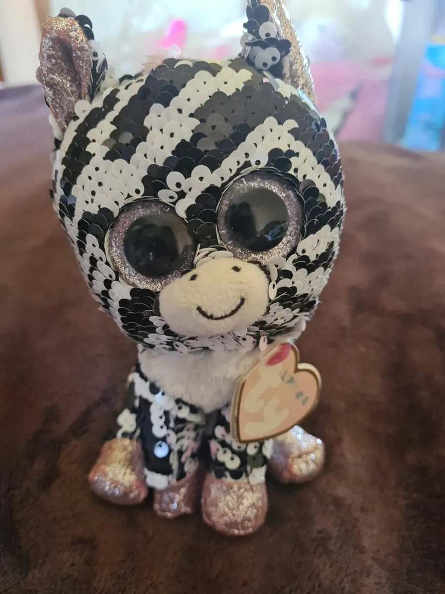 Zoey ty flippables toy - Image 1