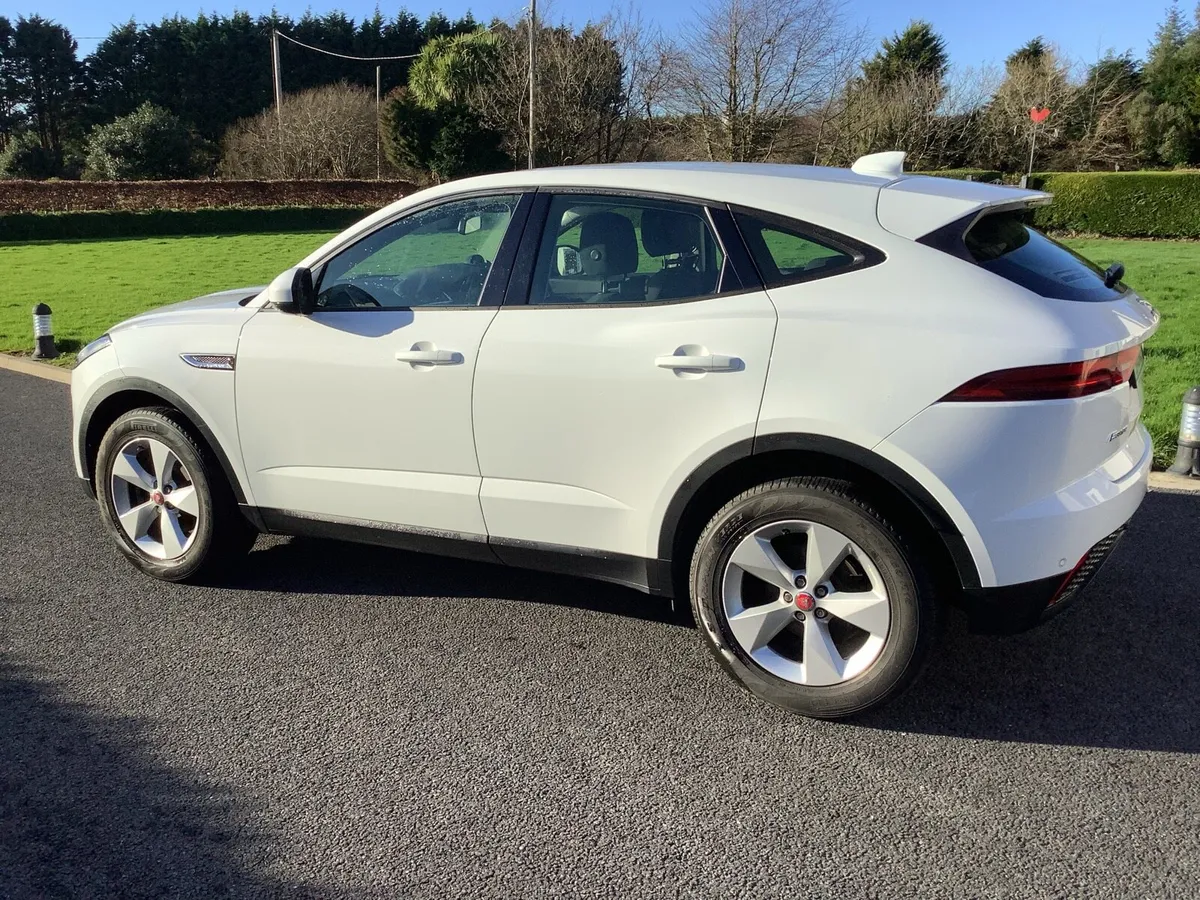 Jaguar E-Pace D150 - Image 3