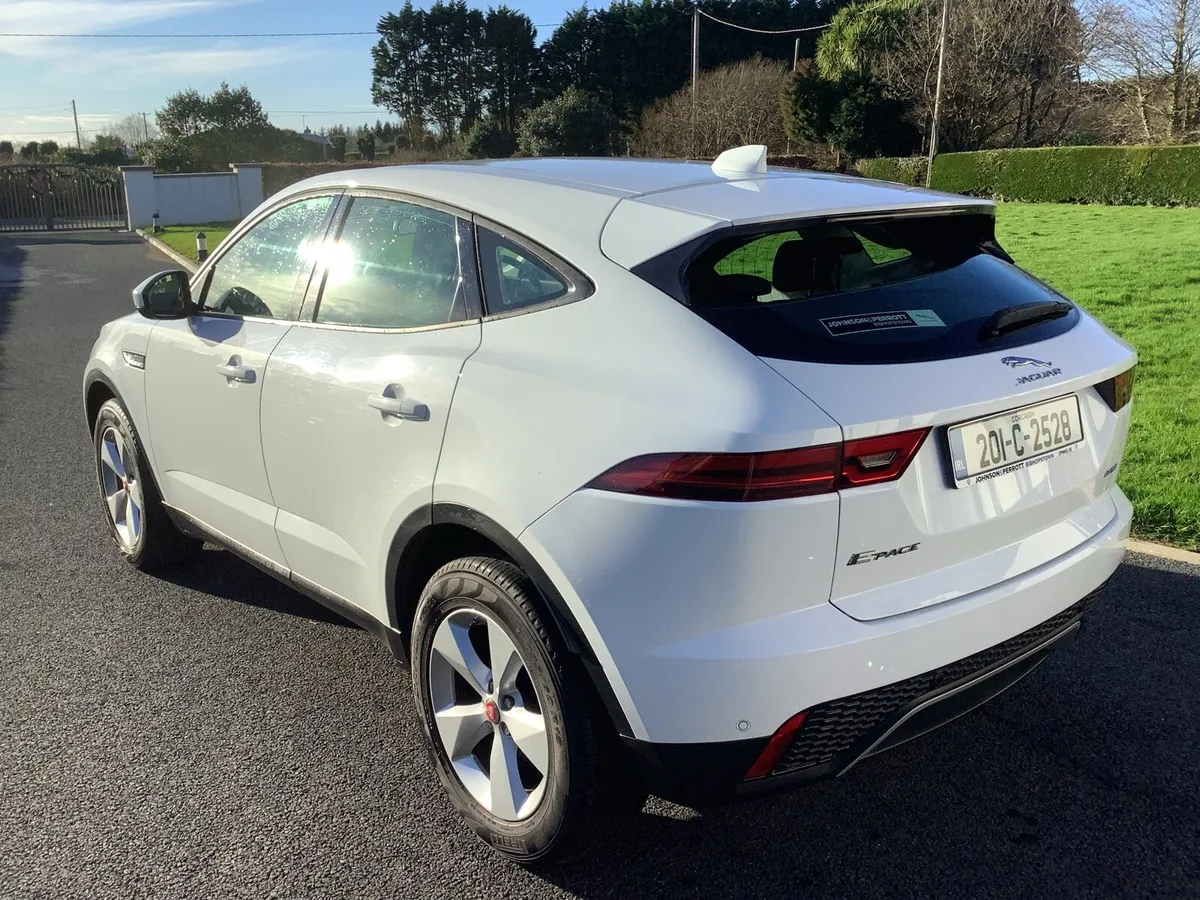 Jaguar E-Pace D150 - Image 4