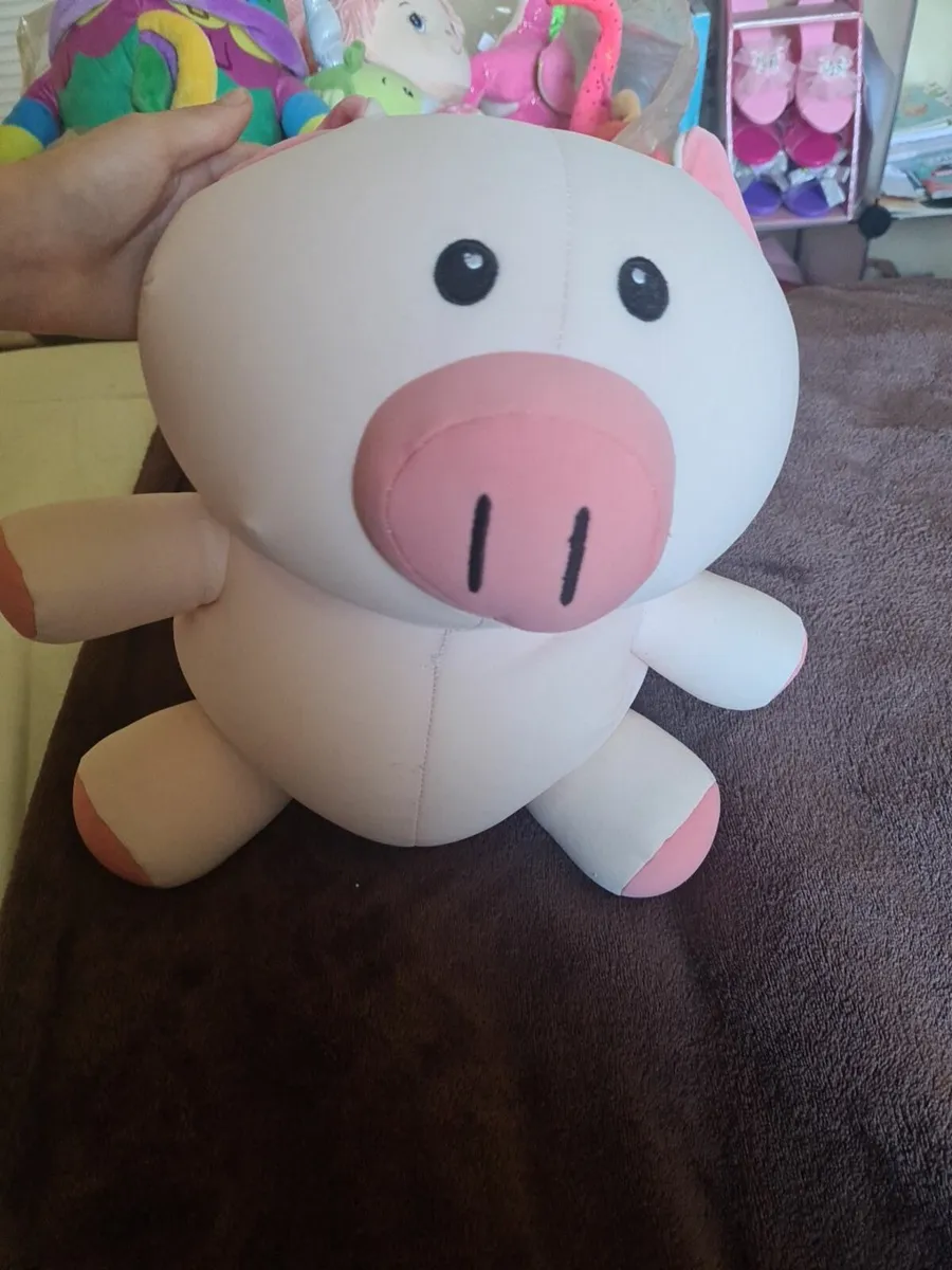 Squeeze pig plushy - Image 3