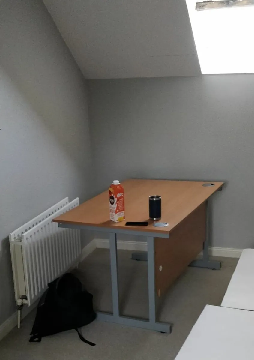 OFFICE DESK