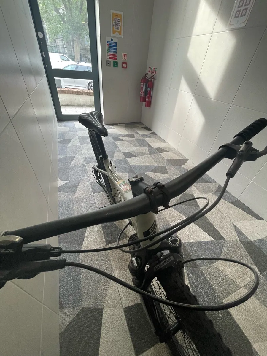 Gt avalanche Mountain bike willing to negotiate - Image 2