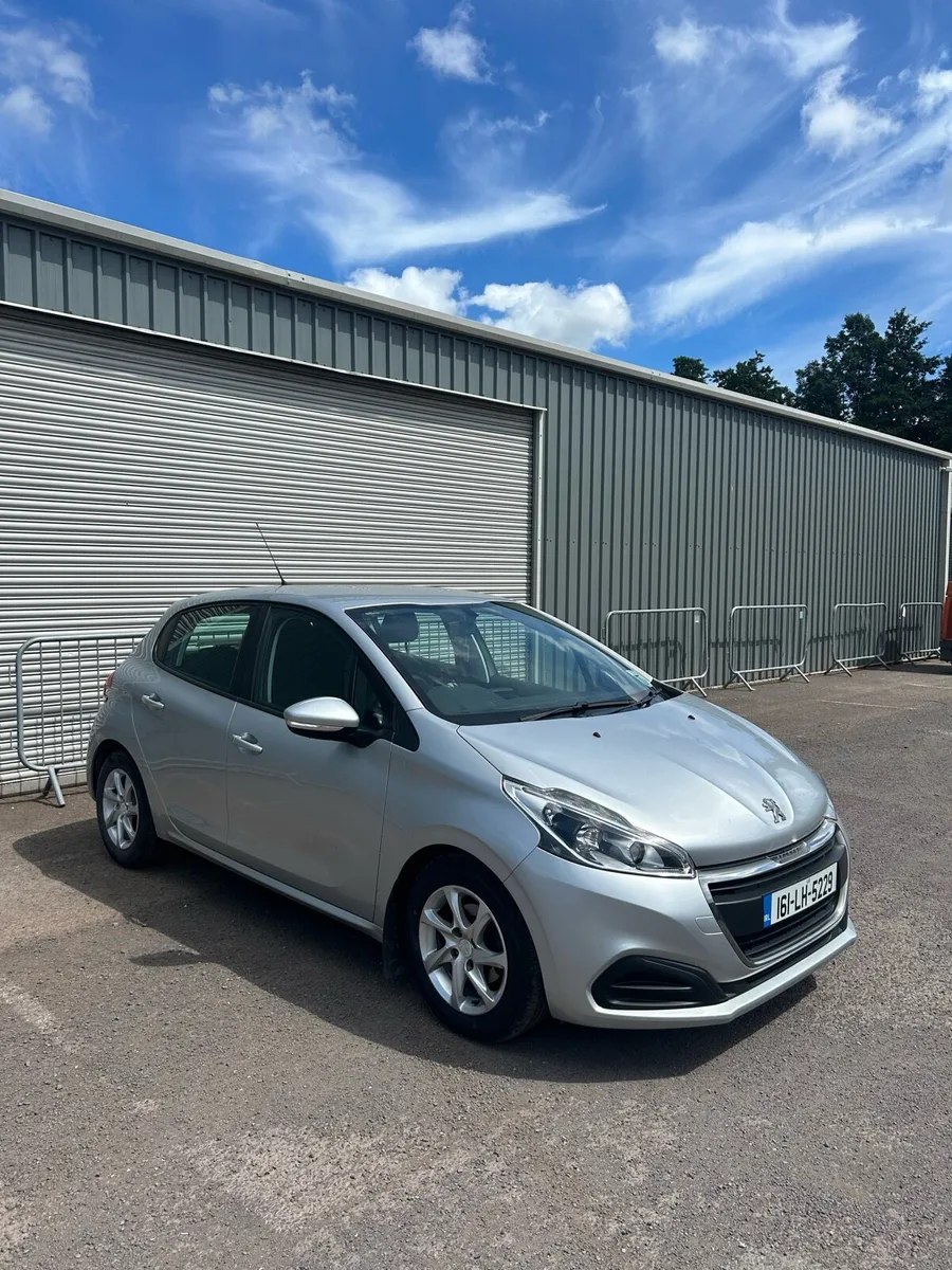 2016 Peugeot 208 - Image 1