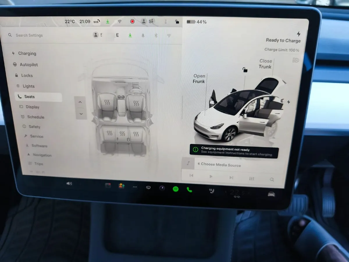 Tesla 232 (2023 November) Model Y,  Urgent sale !! - Image 3