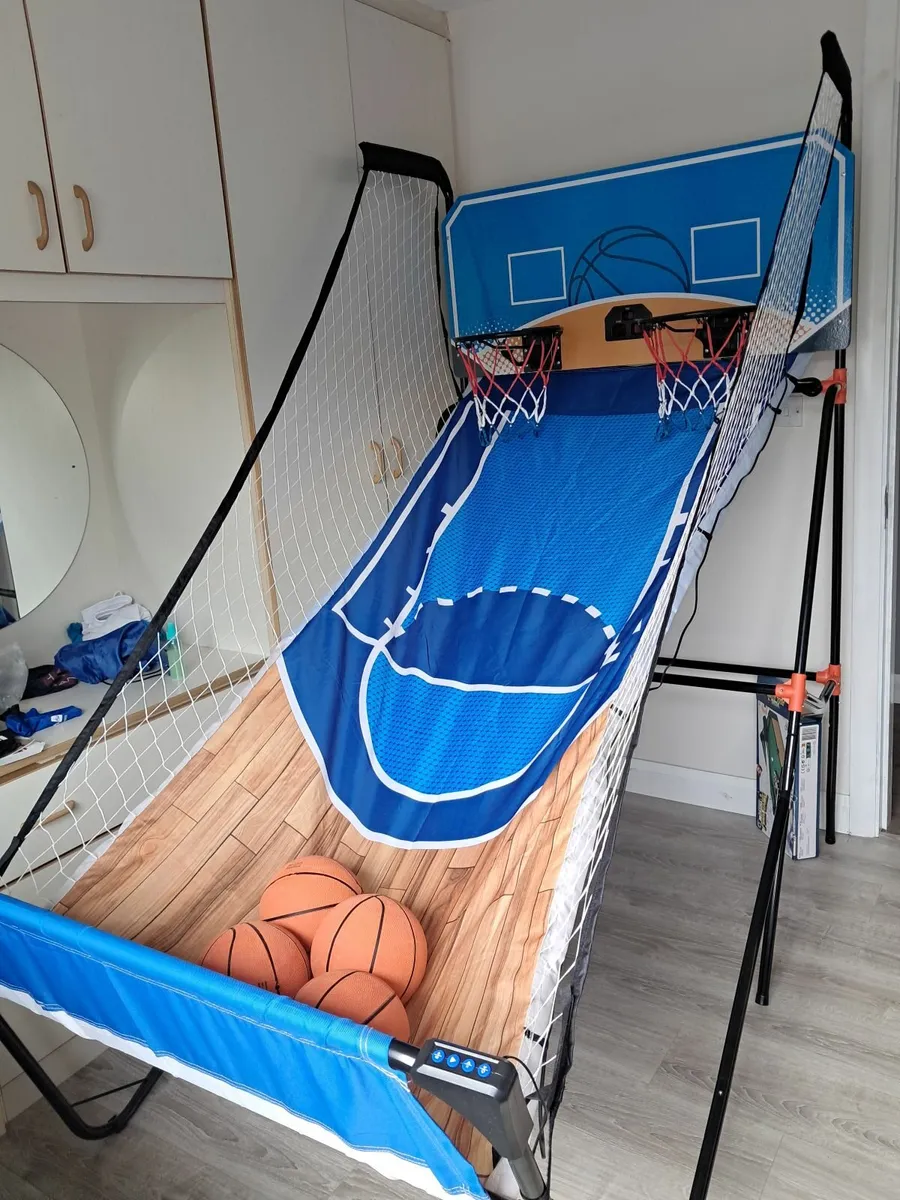 Arcade Basketball Game - Image 1
