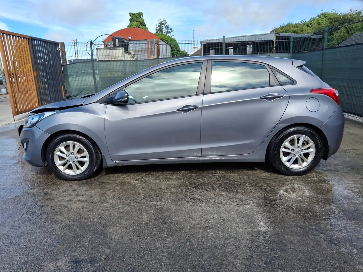 2012 Hyundai i30  1.4 Diesel - Image 2