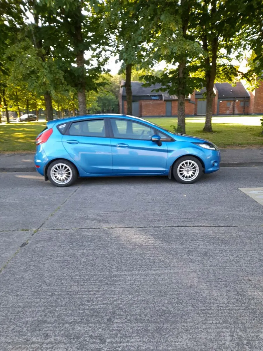 Ford Fiesta - Image 2