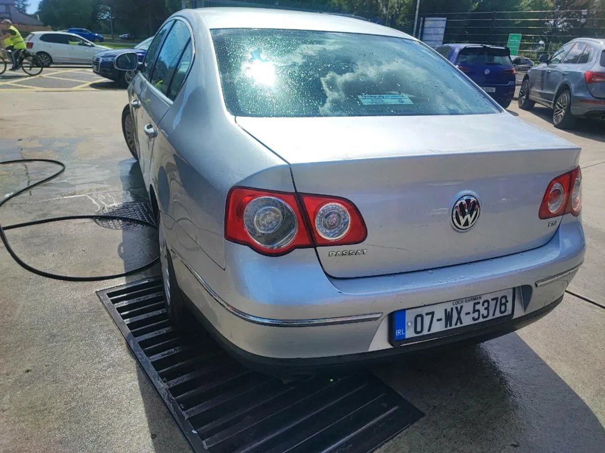 Volkswagen passat 1.6 - Image 2
