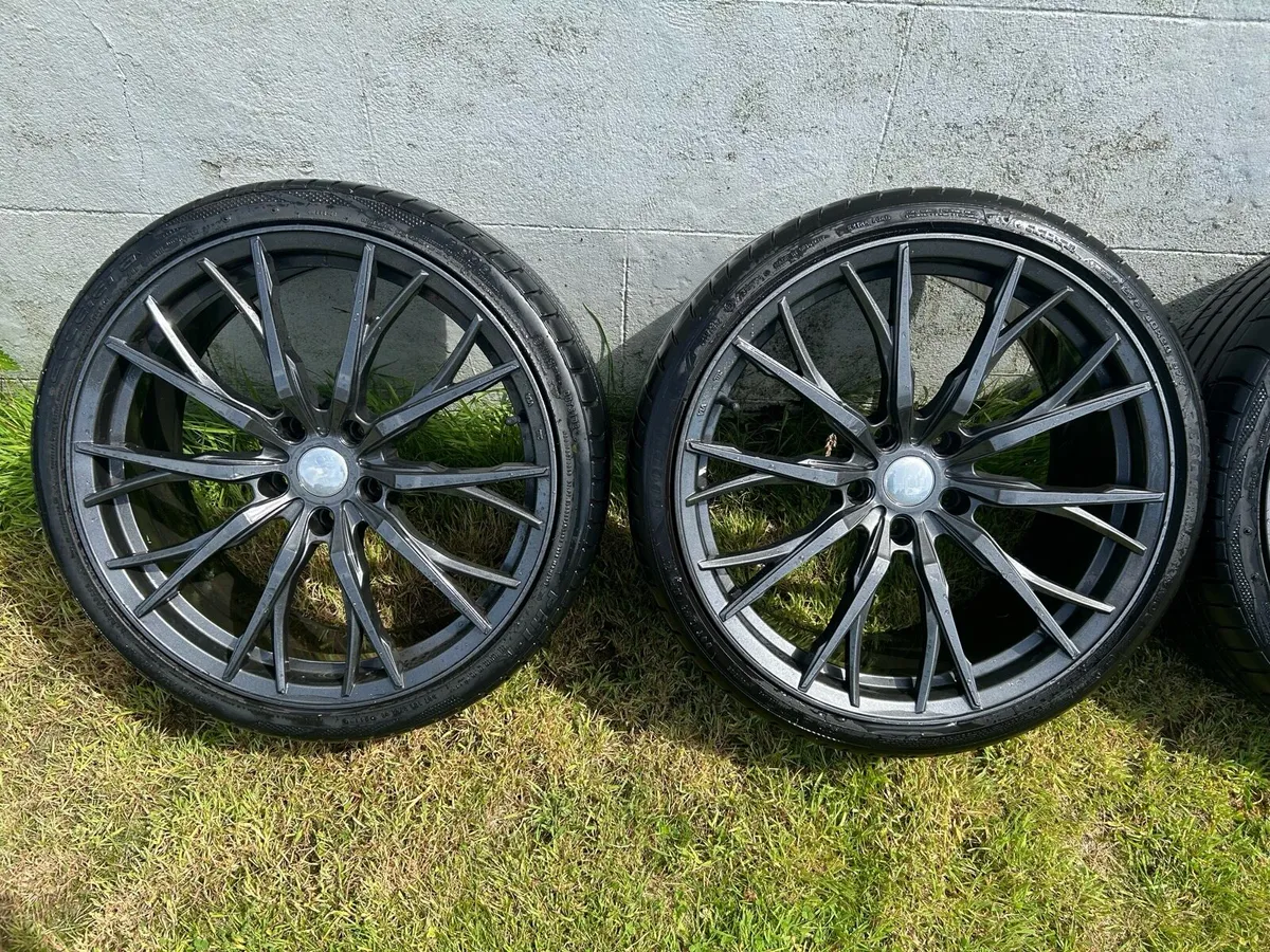 21 inch Alloys and Tyres off BMW - Image 2