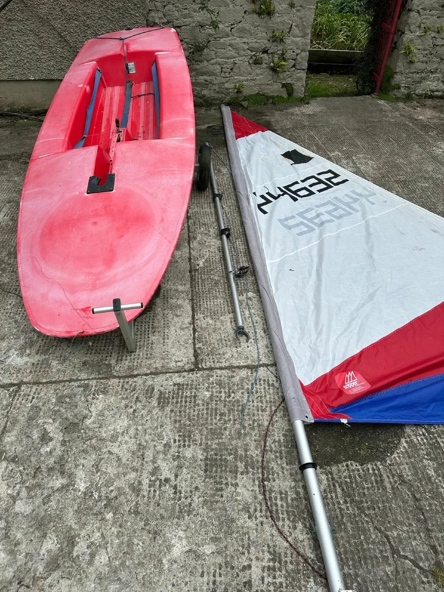 Topper Sail boat - Image 1