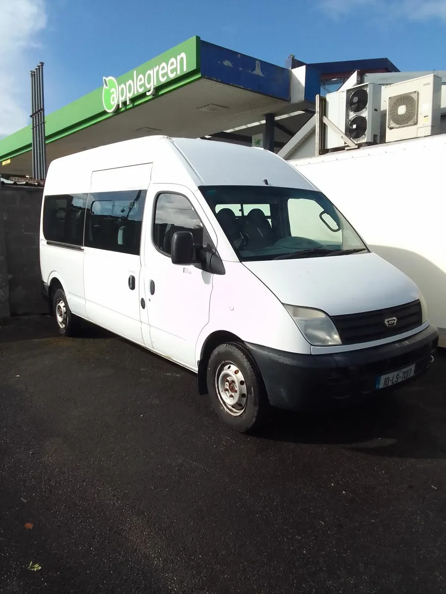 LDV Maxus 2010  16 seater