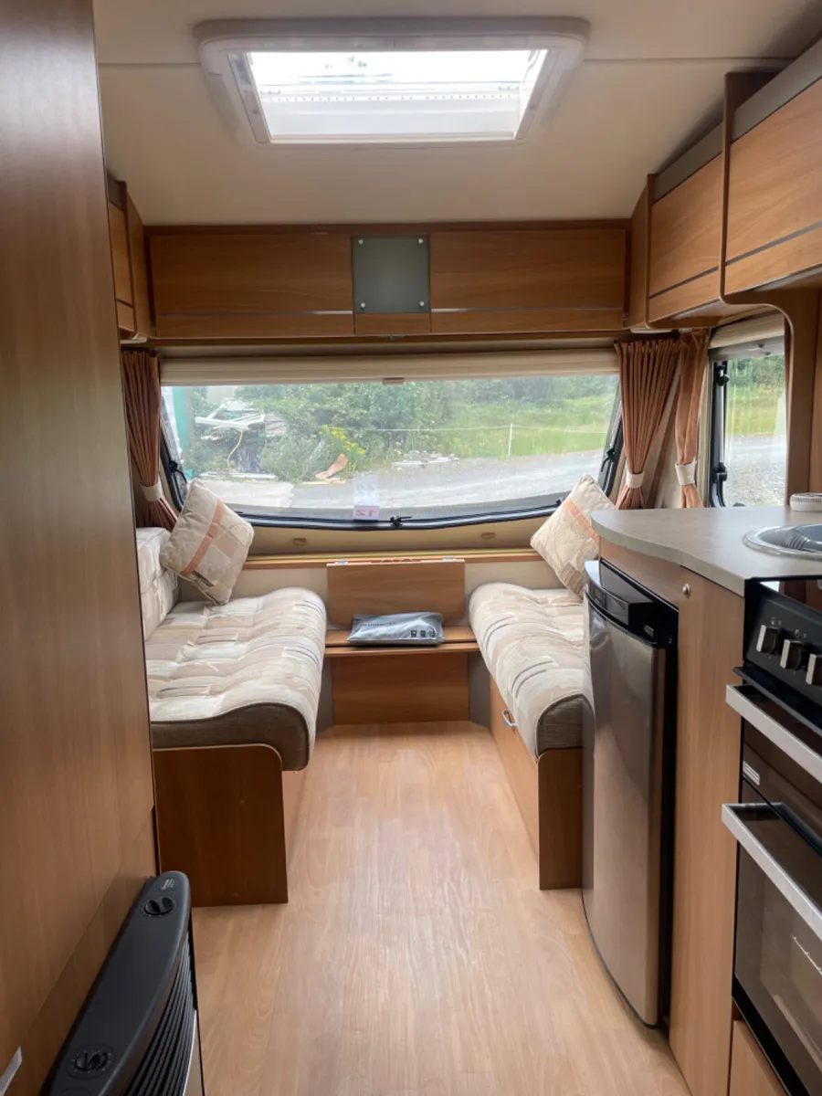 2011 Sprite Sportstyle fixed bed air awning - Image 4