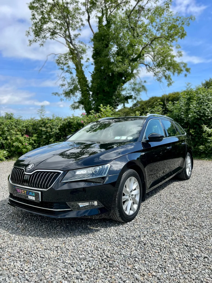 2016 Skoda Superb 1.6tdi 120 bhp Style Automatic - Image 4