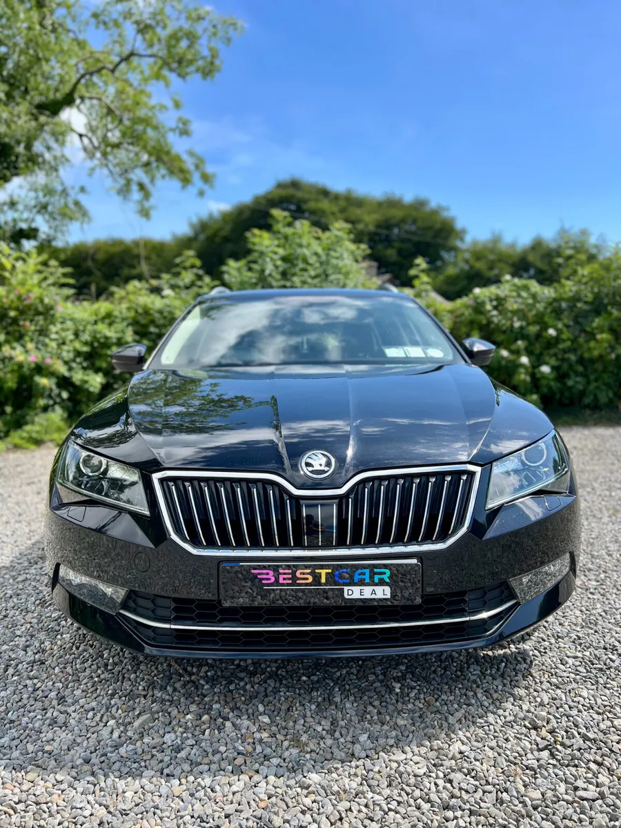 2016 Skoda Superb 1.6tdi 120 bhp Style Automatic - Image 3