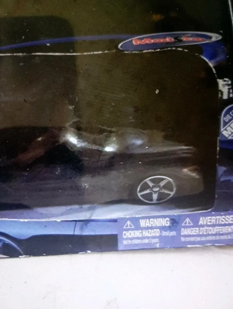 MAISTO  MINI COOPER CABRIO  1-24 SCALE - Image 3