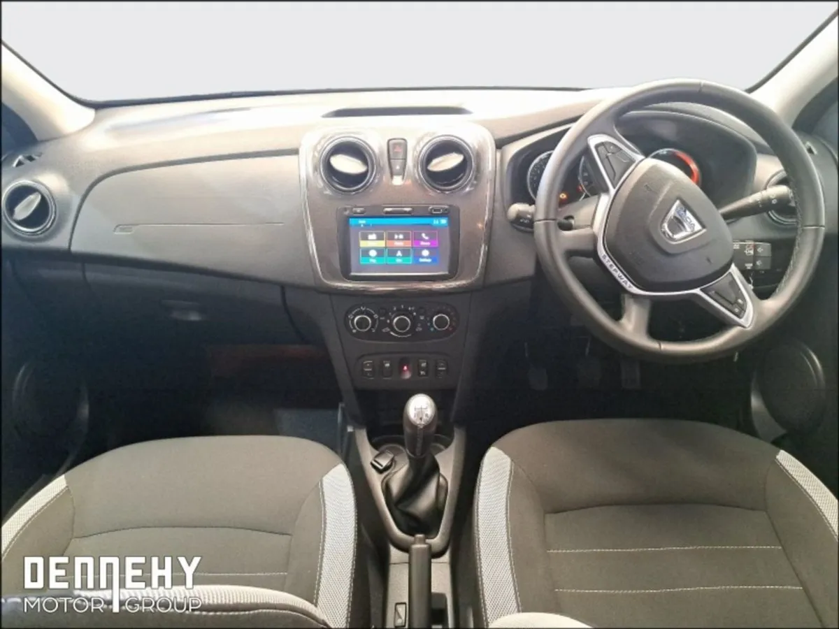 Dacia Logan Stepway Signature TCe  53 P/wk - Image 3