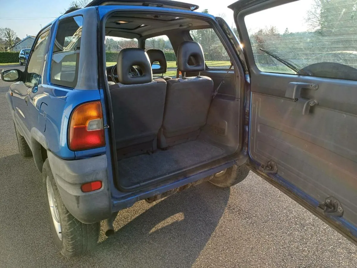 Toyota rav4 - Image 2