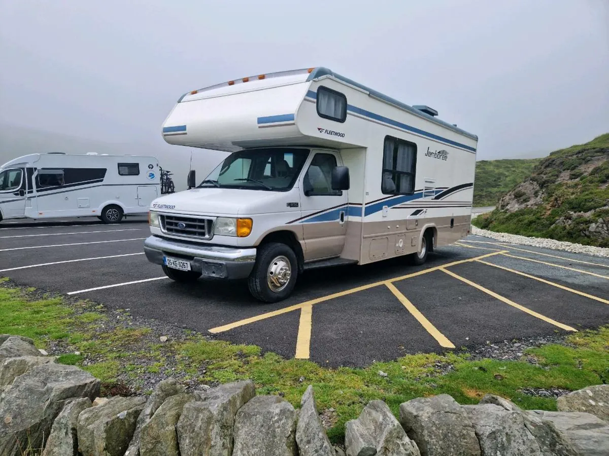 Ford e350 - Image 1