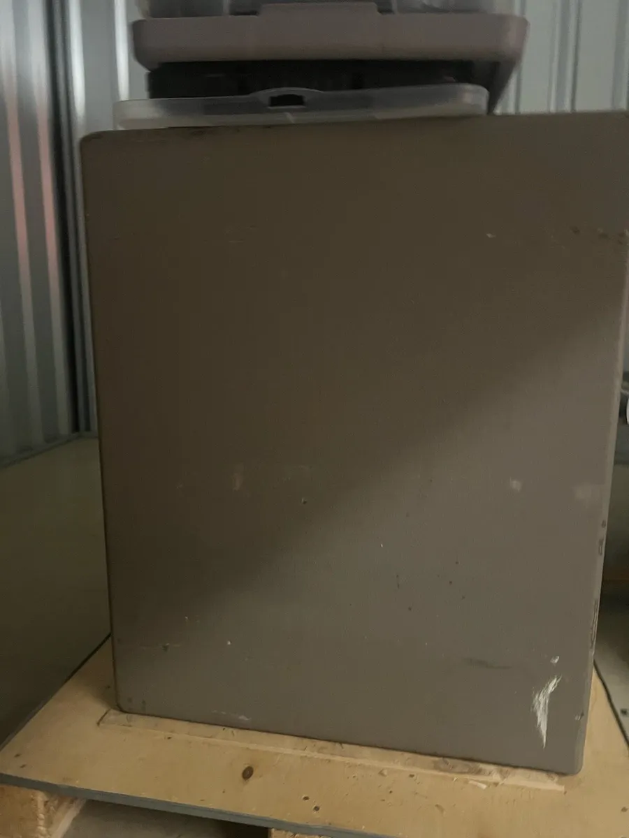 Large Stratford Cashier safe- weighs over 400kg - Image 1