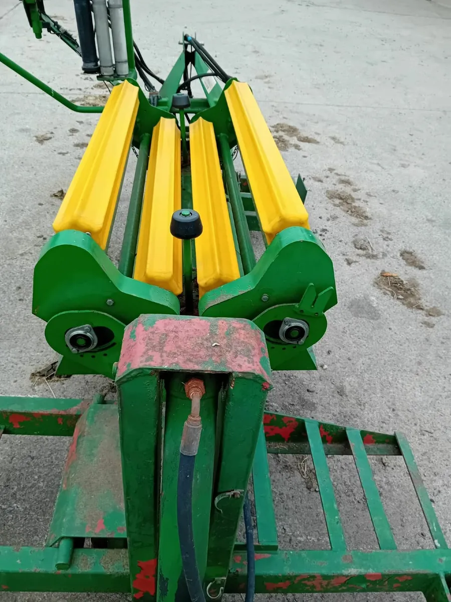 Farm machinery - Image 1