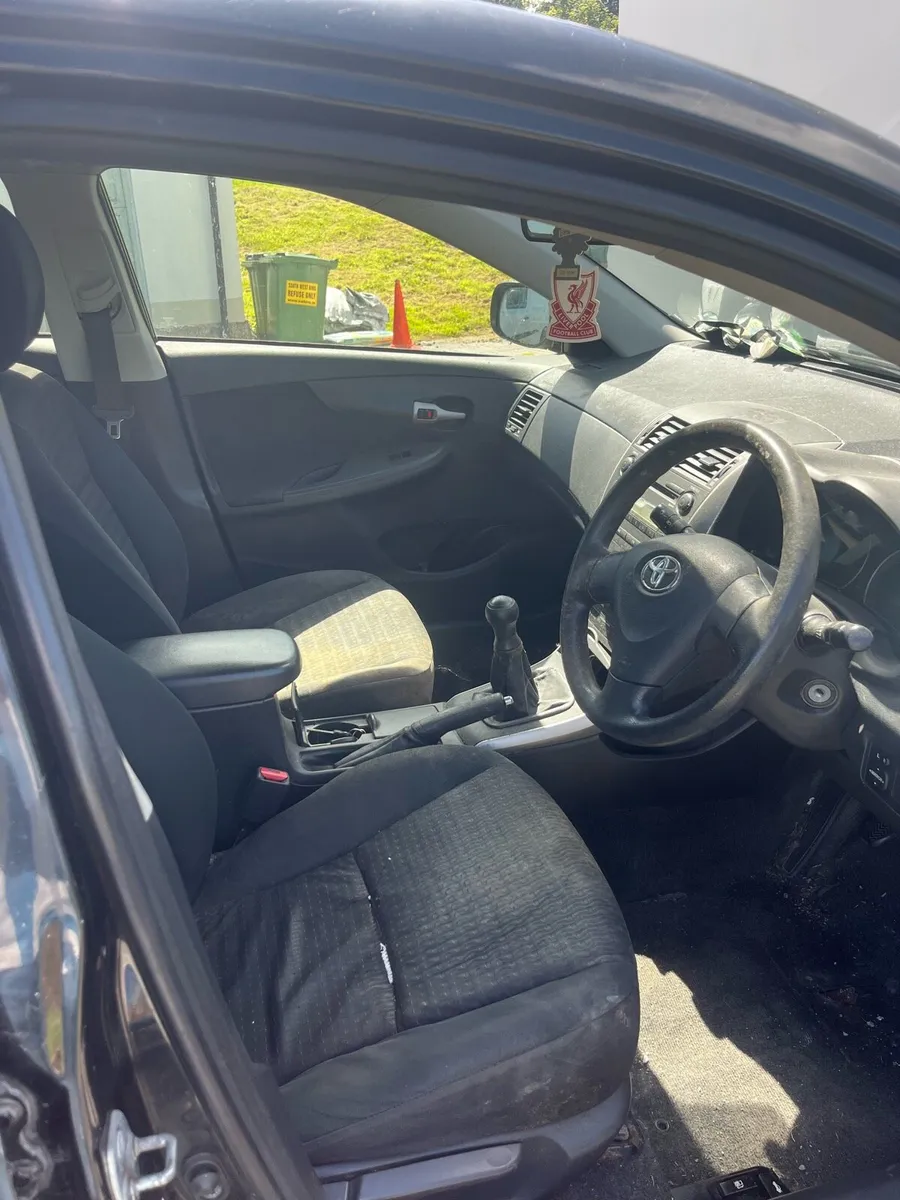 07 TOYOTA COROLLA - Image 4