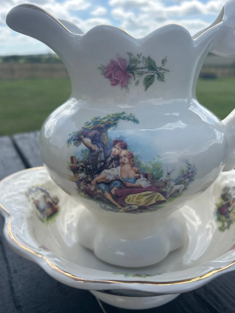 Staffordshire 2 piece bathroom set - Image 1