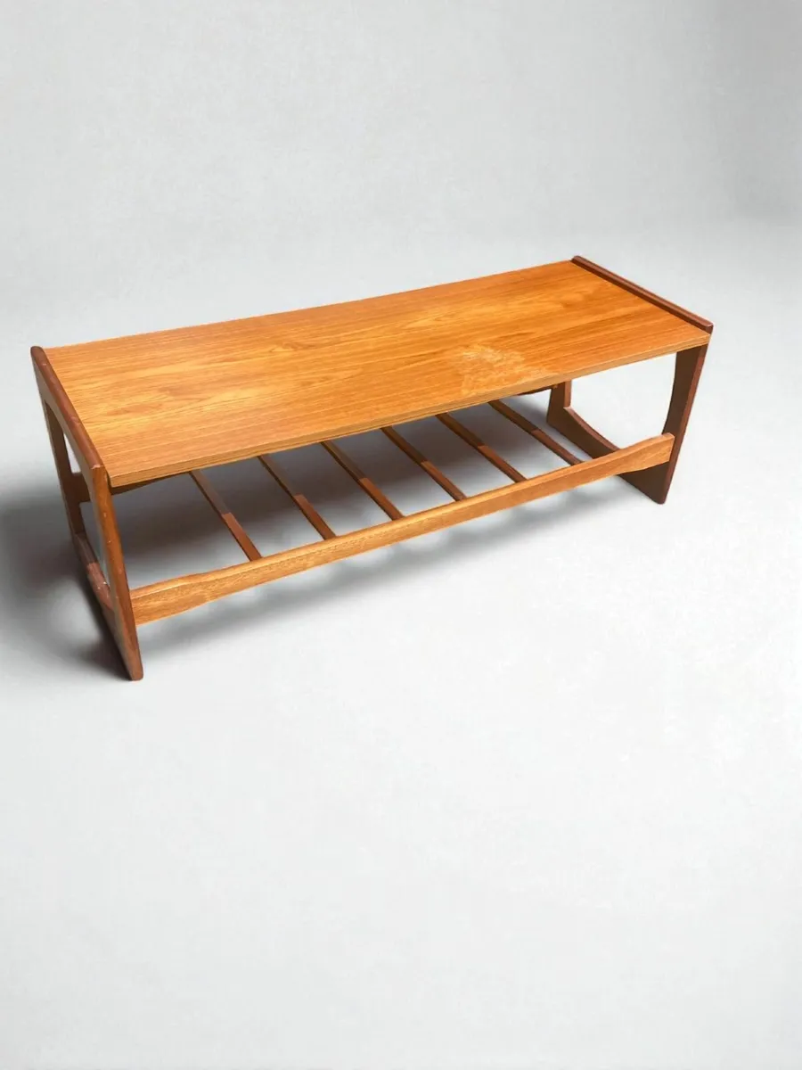 Mid Century Coffee Table. - Image 1
