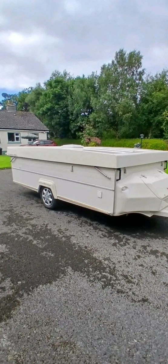 Caravan - Image 1
